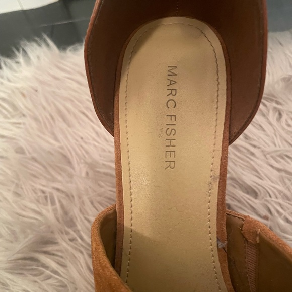 Marc Fisher Stunning Suede Wedge Sandals - Picture 3 of 6